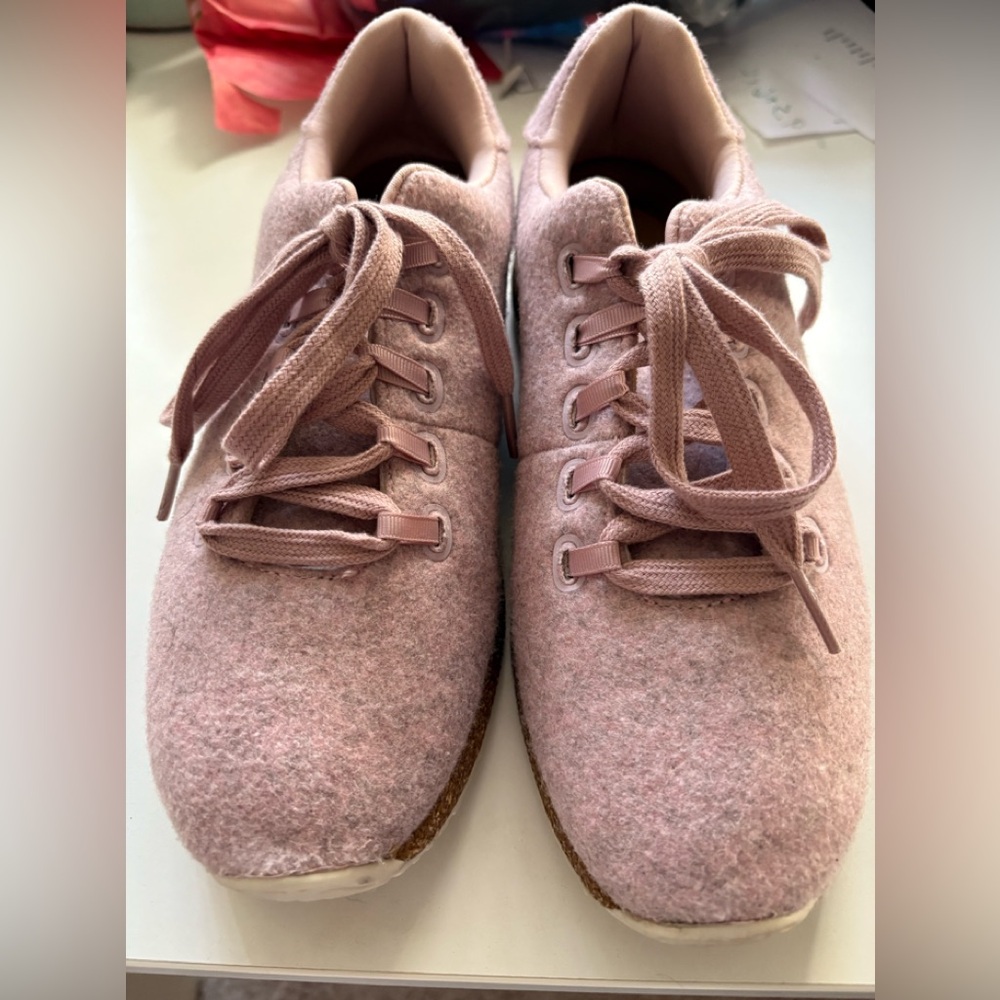 Steve Madden Shoes Mauve color Size 8.5